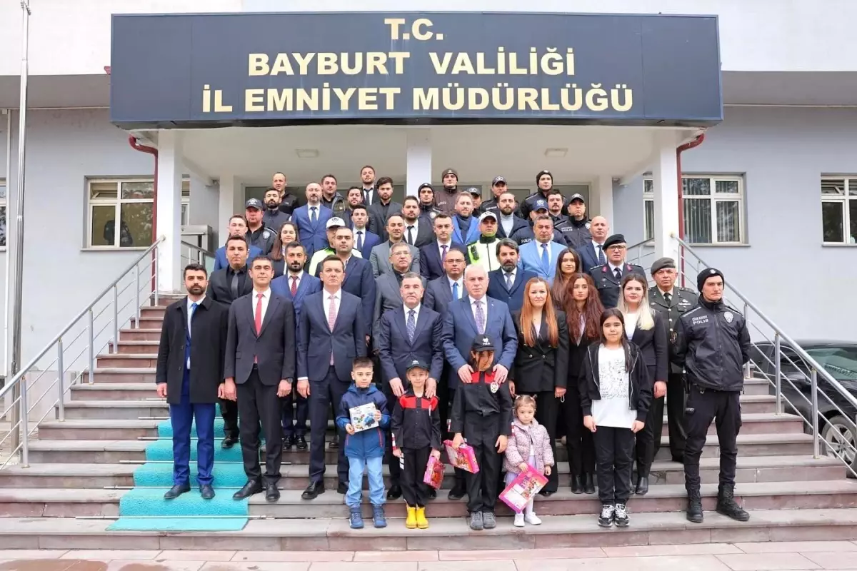 Vali Eldivan Güvenlik Güçlerini Ziyaret Etti