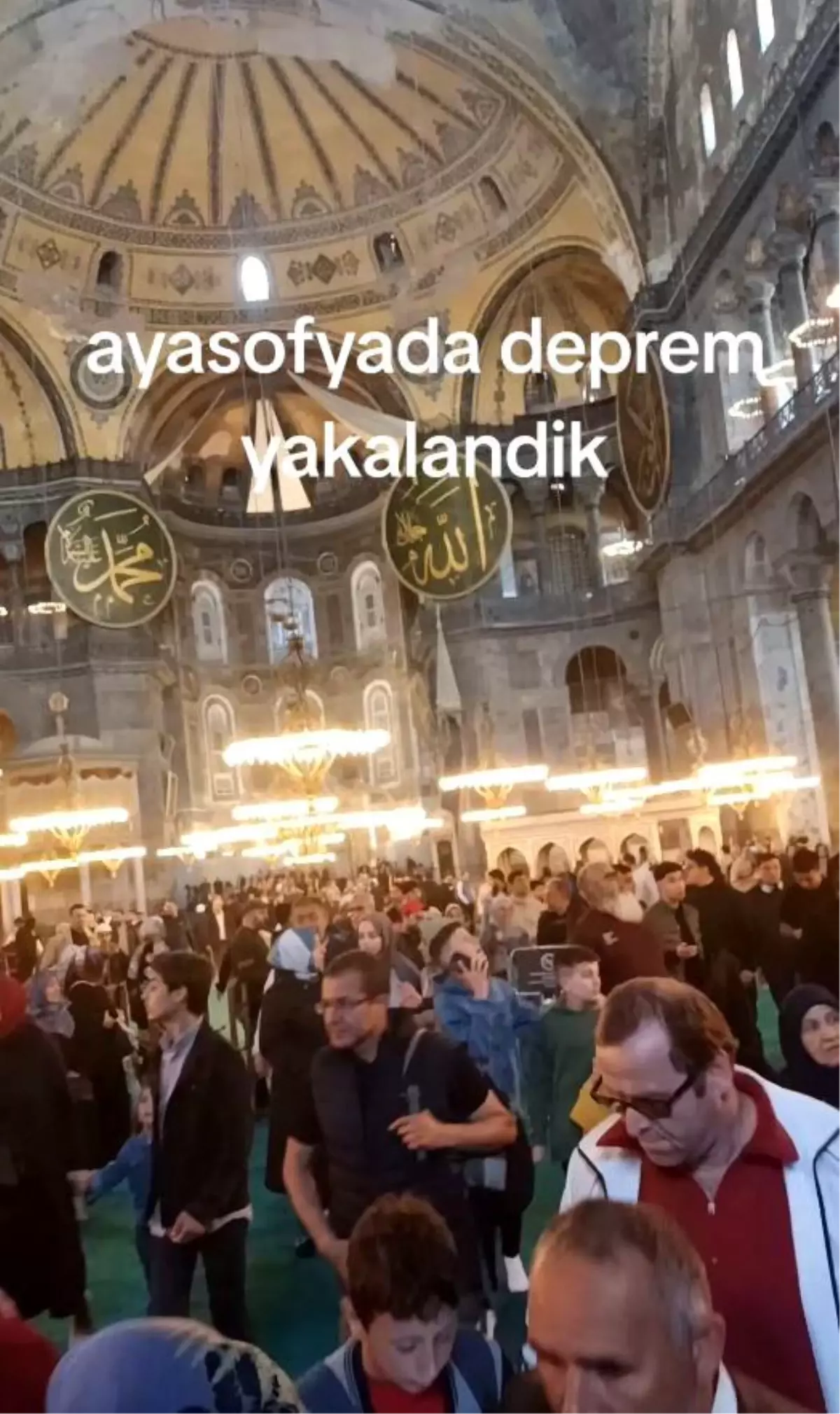 Ayasofya’da Deprem Panik Yaratı