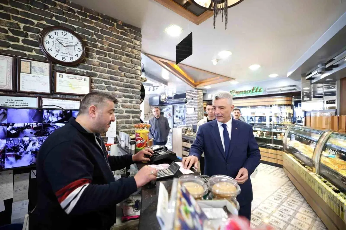 Bakan Bolat, Esnafa Destek Ziyareti Gerçekleştirdi
