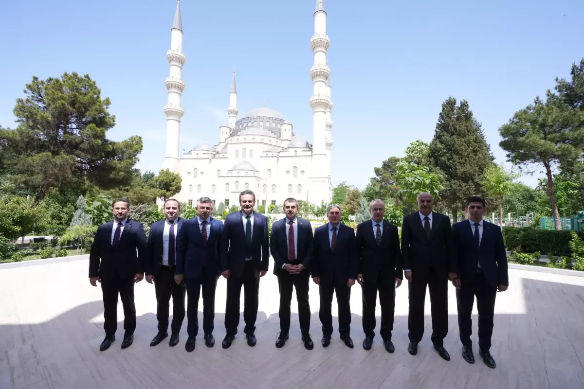 Bakan Tekin Türkmenistan’da Kültür Ziyareti