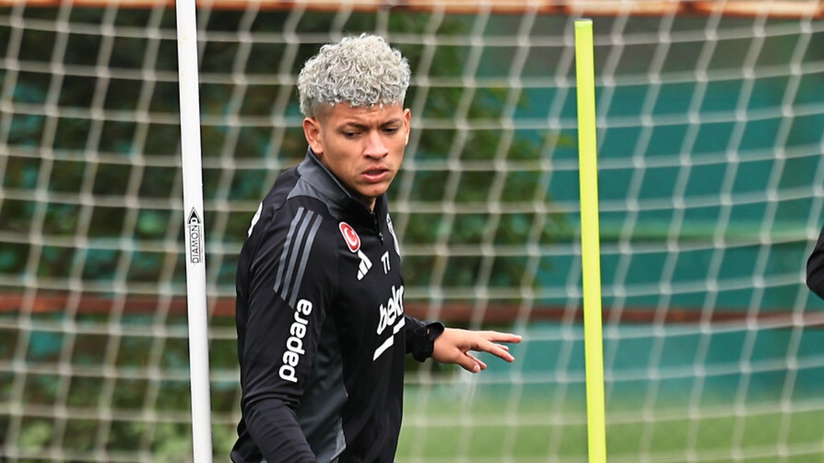 Beşiktaş’ta Elan Ricardo sakatlandı