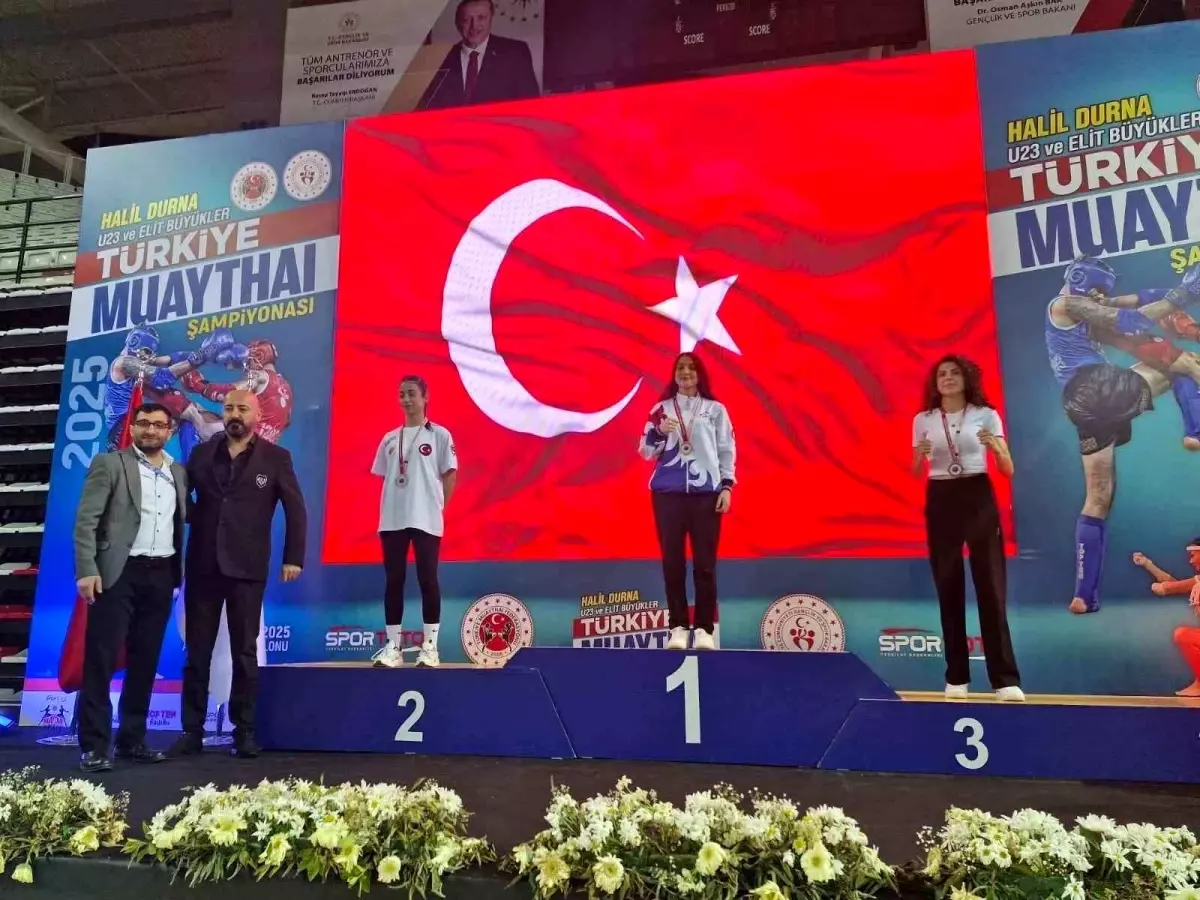 Bitlisli Sporcular Muaythai’de Başarı Kazandı