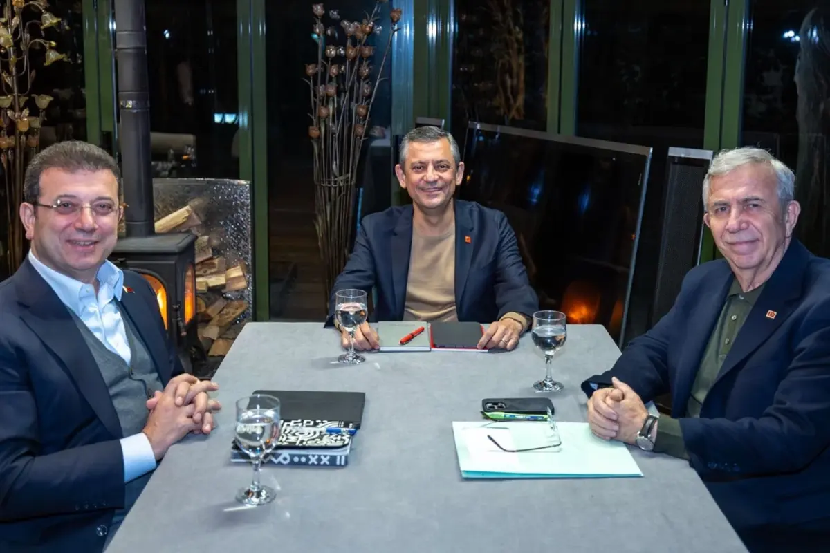 CHP lideri Özel: İmamoğlu içeriden çıkamazsa Mansur Yavaş Cumhurbaşkanı olur