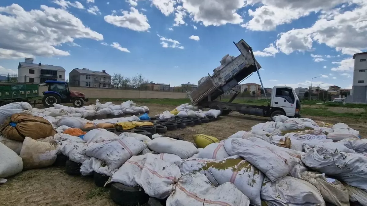 Diyarbakır’da 20 Ton Esrar İmha Edildi