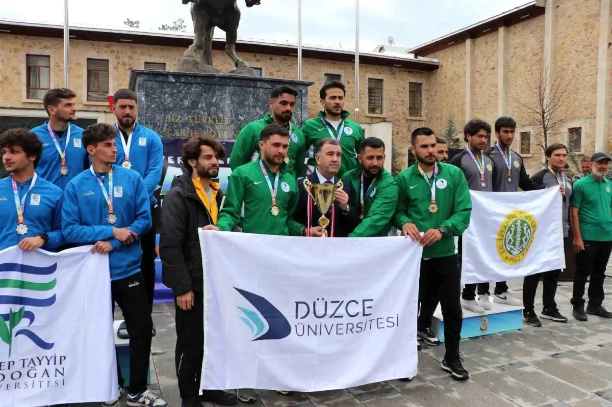 Düzce Üniversitesi Rafting’de Türkiye Şampiyonu