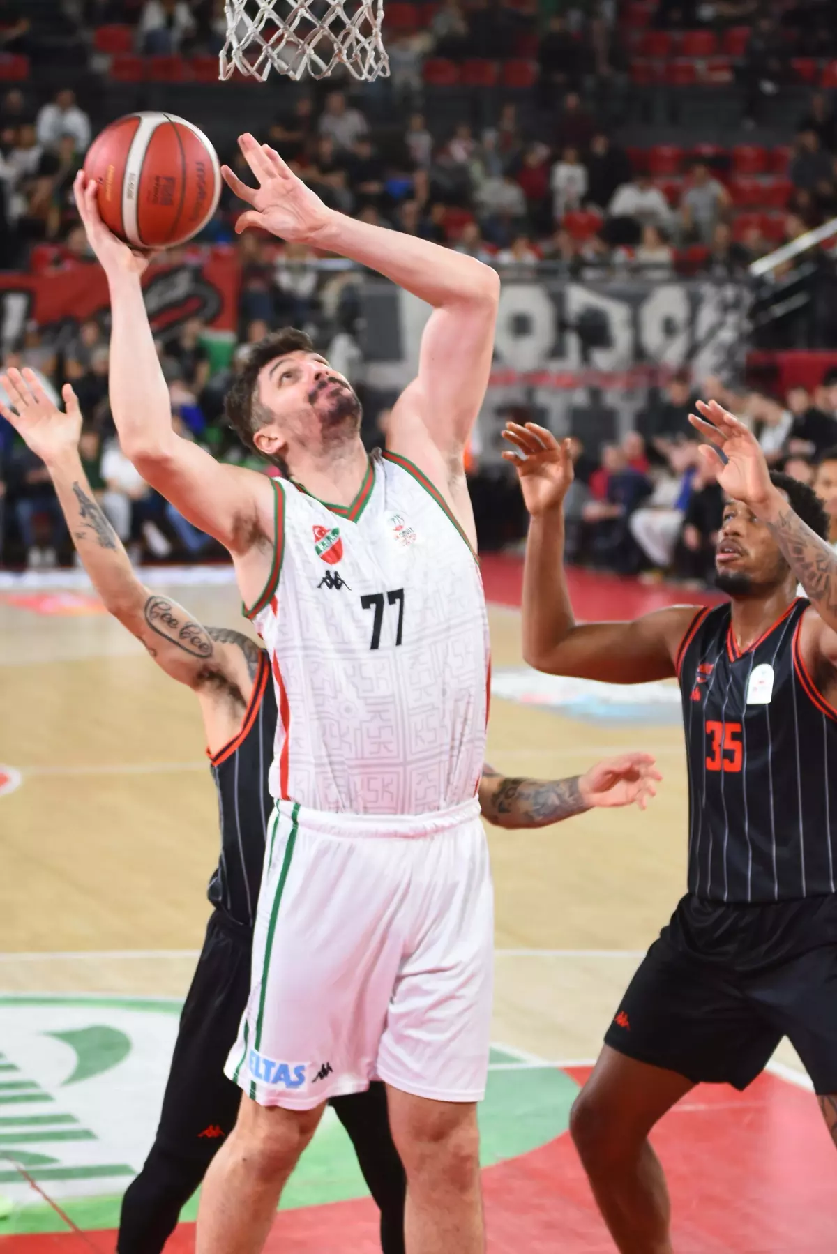 Ege Derbisi: Manisa Basket – Karşıyaka