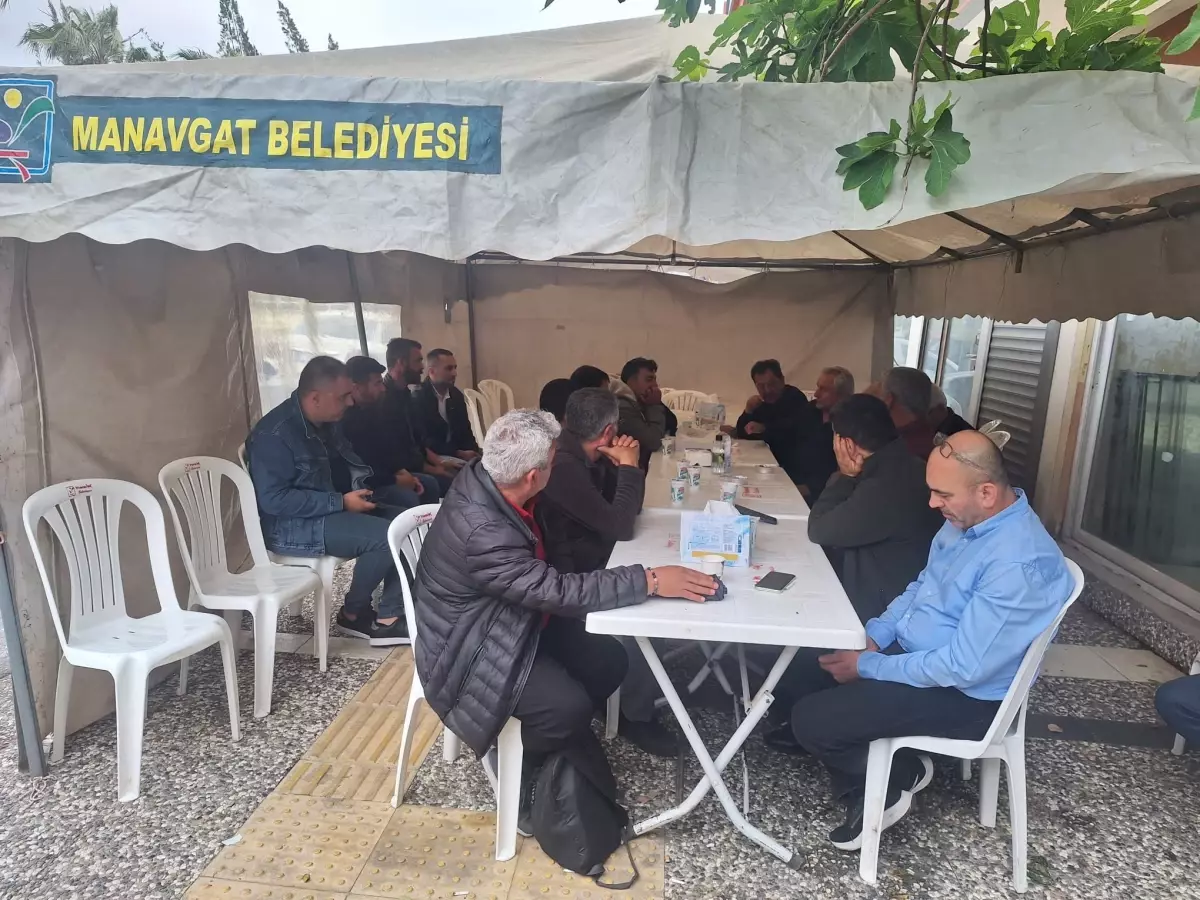 Elbruz Dağı’na tırmanış yaparken hayatını kaybeden Mehmet Kocaakça’nın Manavgat’taki evine taziye çadırı kuruldu