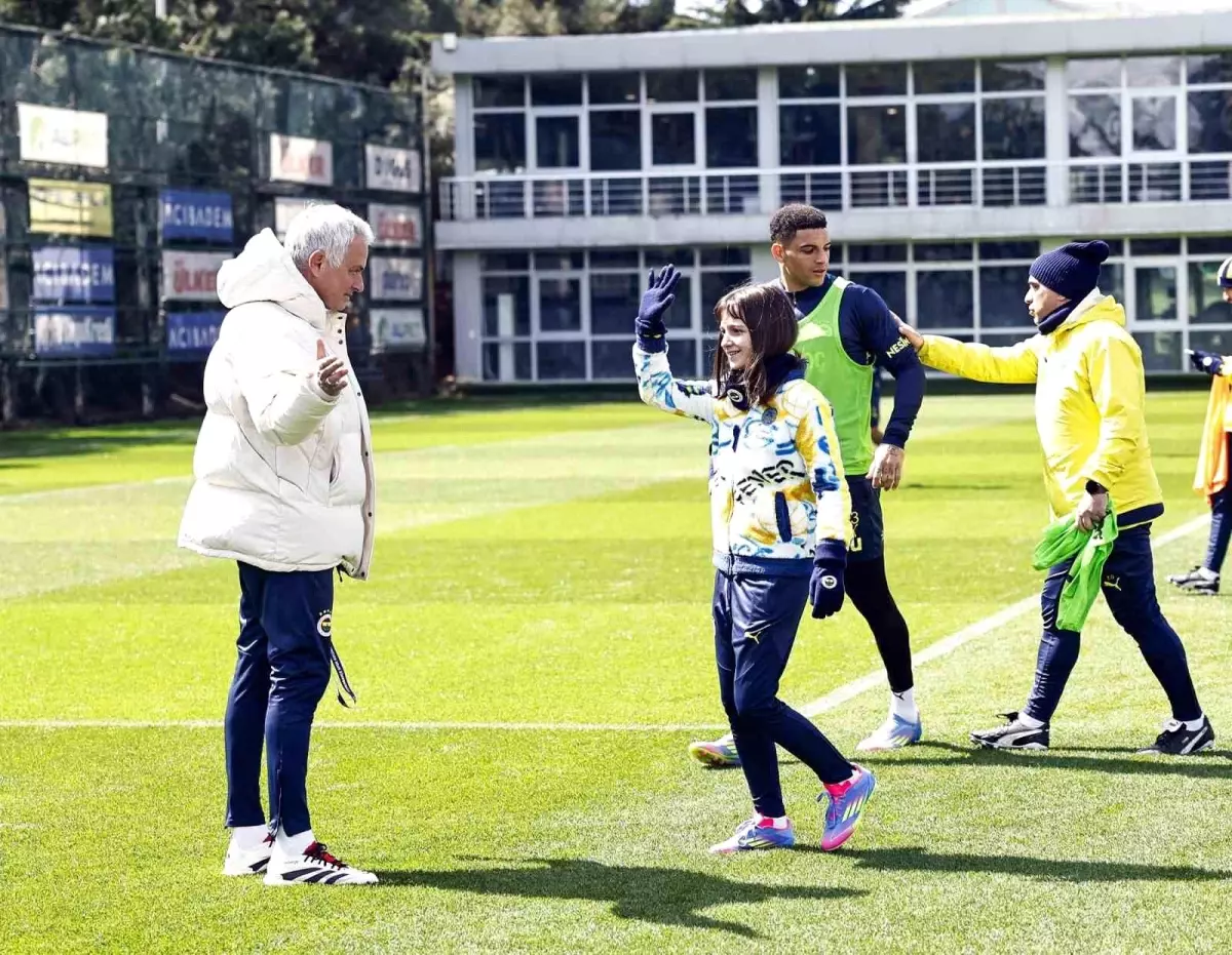 Fenerbahçe, Sivasspor Maçına Hazırlanıyor
