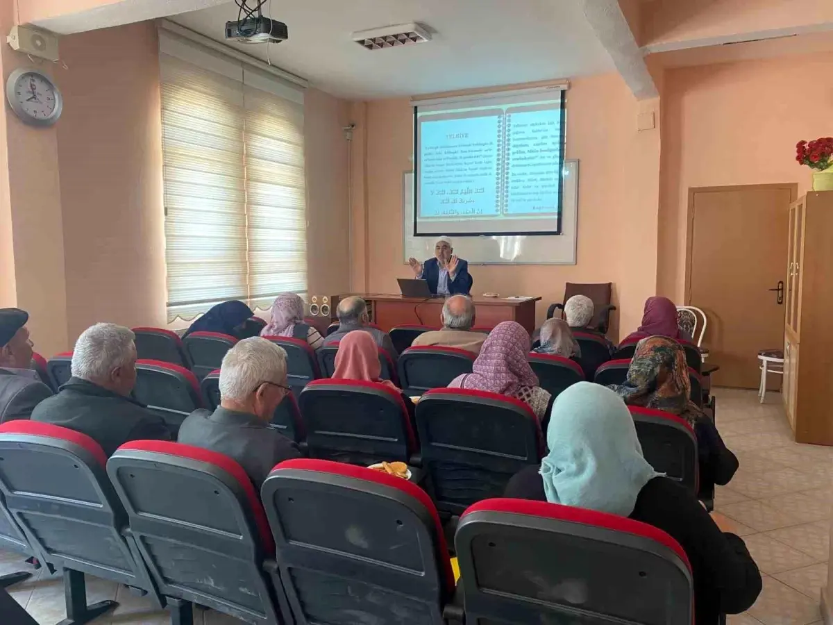 Hac Adaylarına Eğitim Semineri