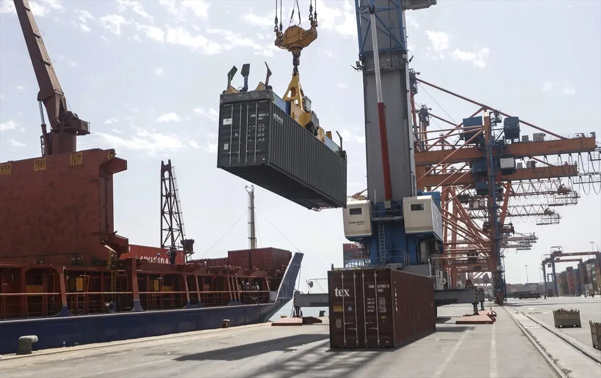 İHH’dan Sudan’a 2. İyilik Gemisi