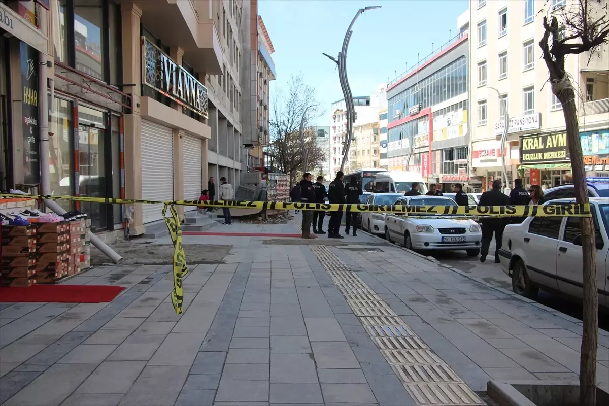 İpekyolu’nda Silahlı Saldırı: 1 Ölüm, 4 Yaralı