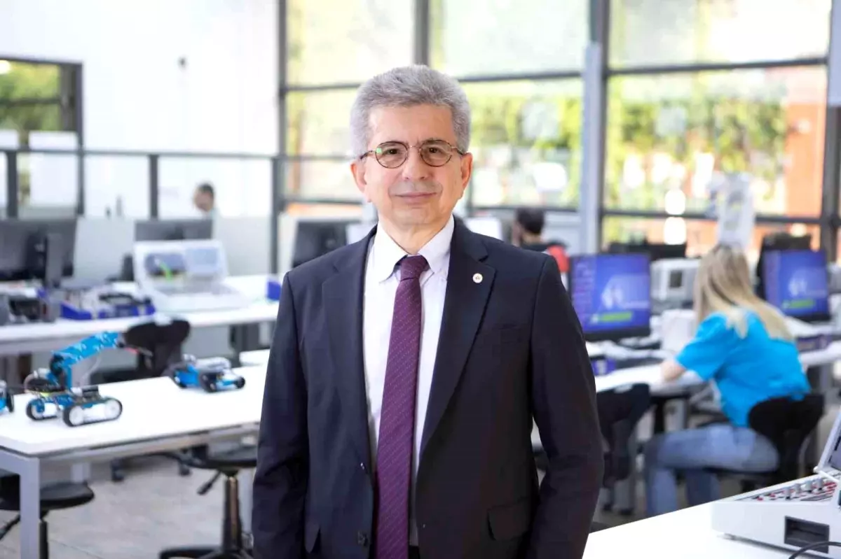 İzmir’de Yenilikçi Fikirler Konferansı