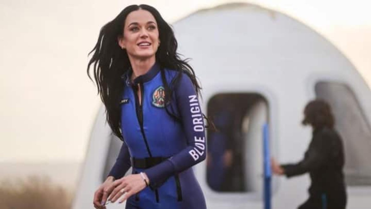 Katy Perry’nin uzay gezisi sahte mi: Komplo teorileri artıyor