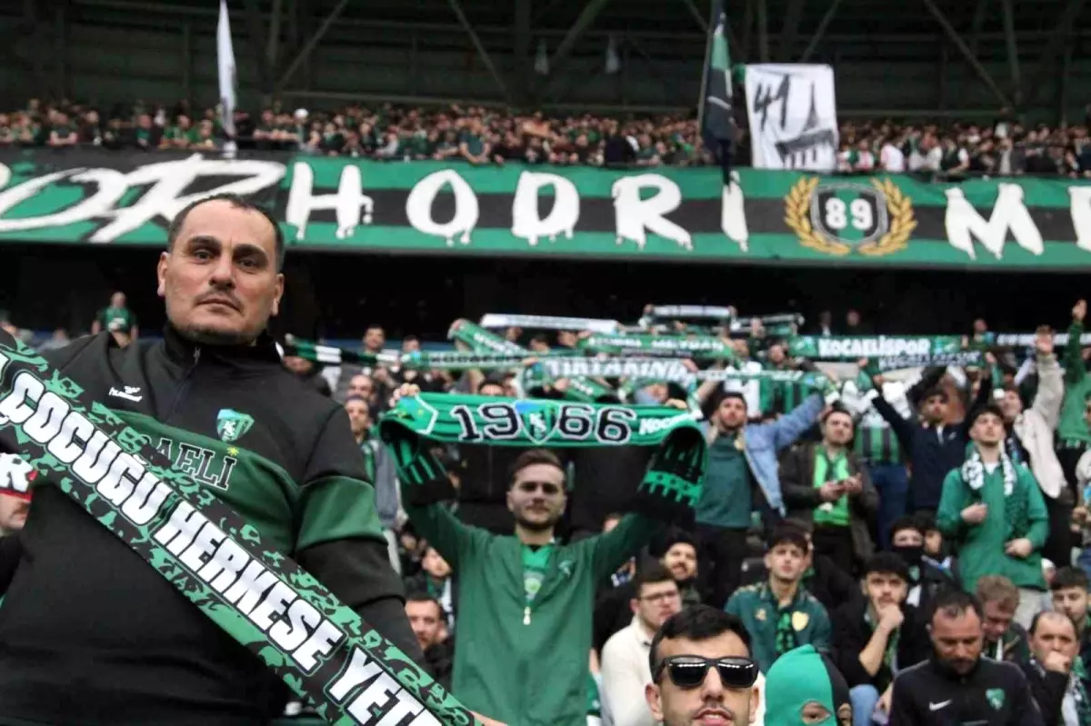 Kocaelispor Taraftarından Yönetim Kararına Tepki