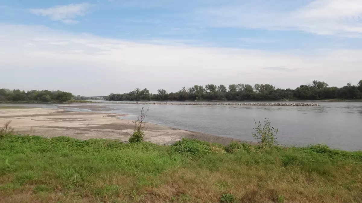 Nebraska’da Küçük Uçak Düştü: 3 Kişi Hayatını Kaybetti