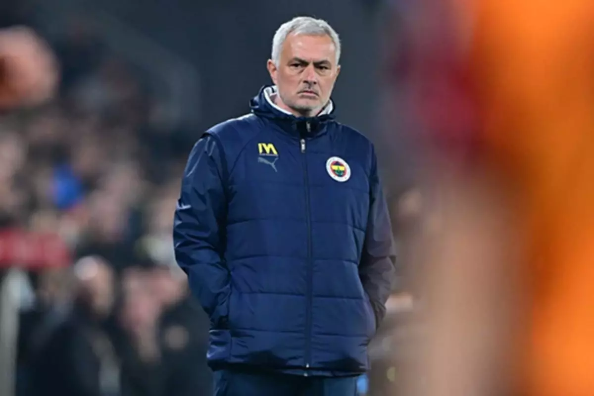 Okan Buruk’un burnunu sıktı! Galatasaray’dan olay yaratacak Mourinho paylaşımı