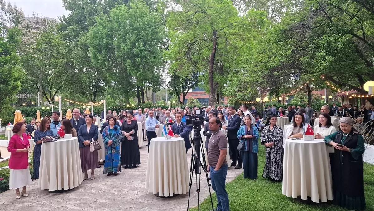 Özbekistan’da Nevruz Kutlaması