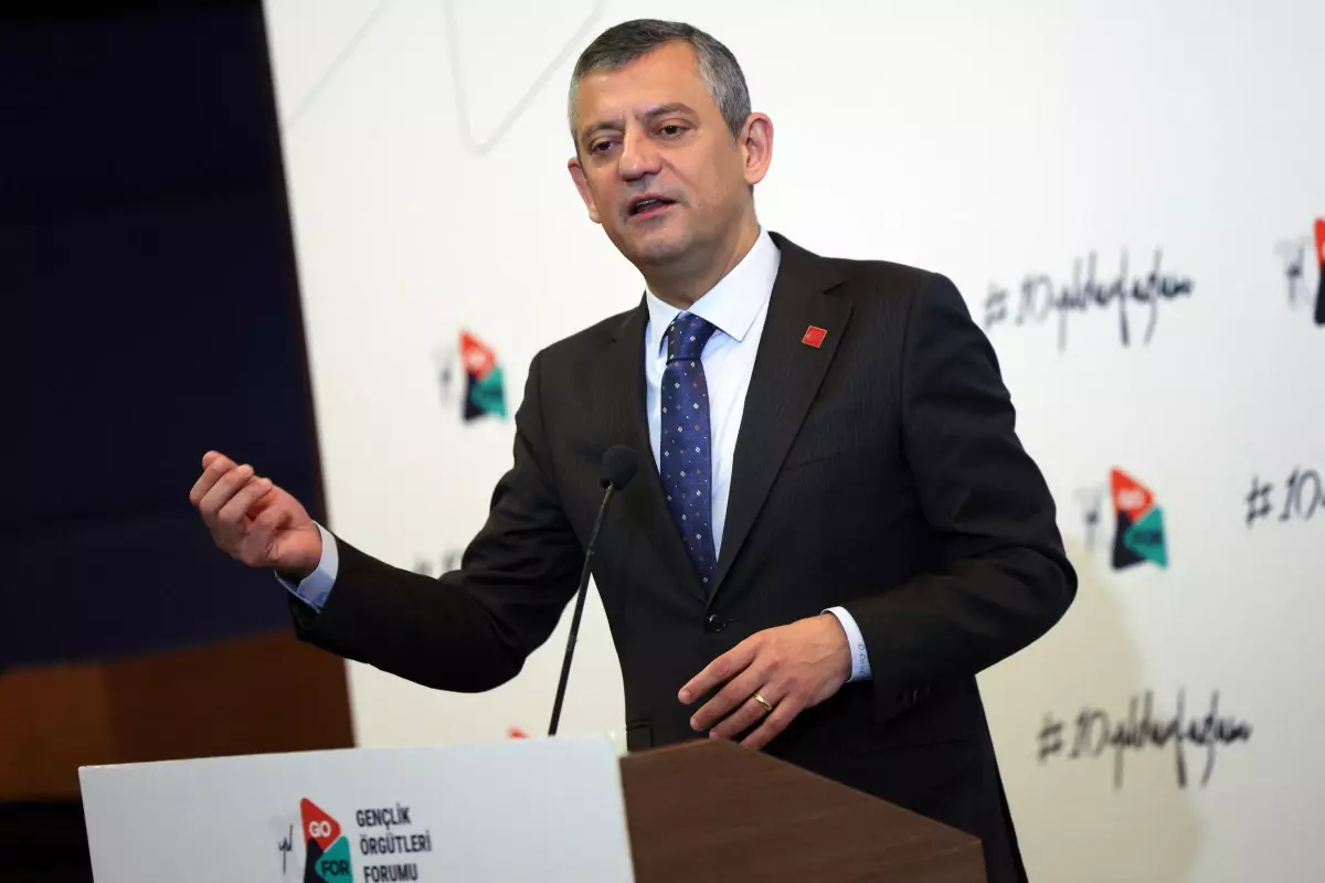 Özgür Özel Gençlerle Buluştu