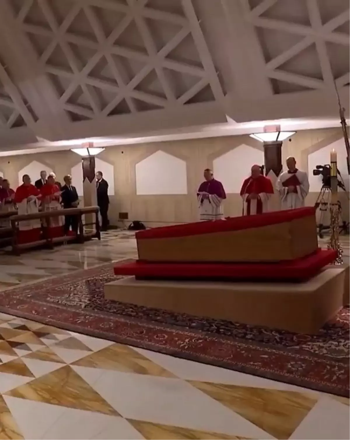 Papa Franciscus’un İlk Görüntüleri Paylaşıldı