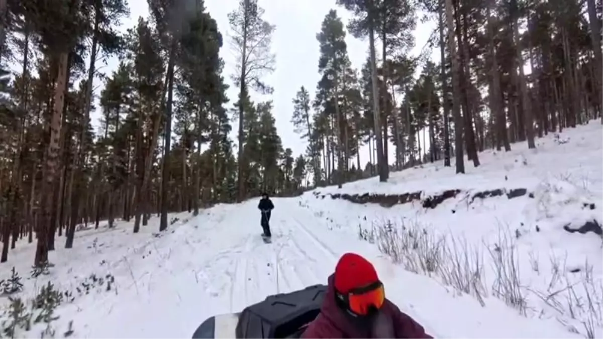 Sarıkamış’ta Gençlerden Kayak Şov!