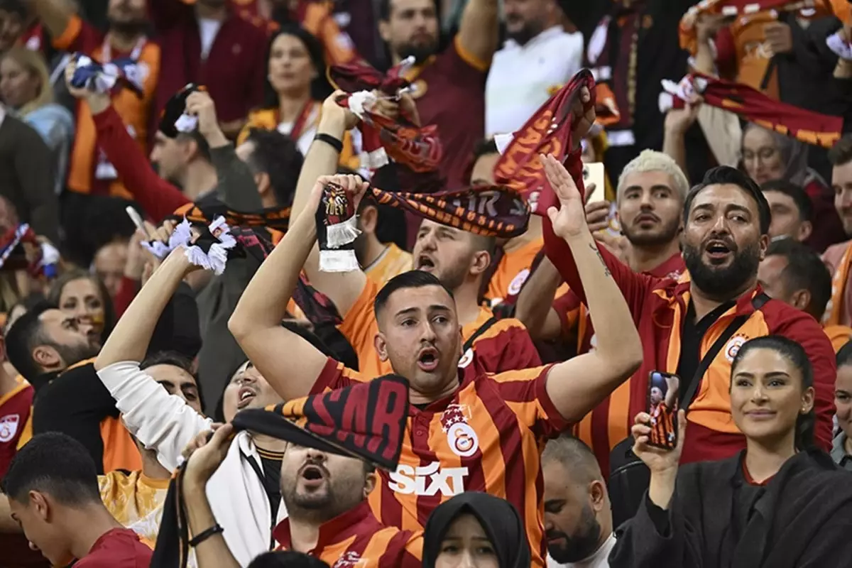 Takımın bel kemiği gidiyor! Galatasaray’da ayrılık şoku