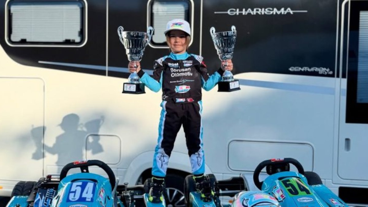 Zayn Sofuoğlu, İngiltere’deki karting yarışlarında podyuma çıktı