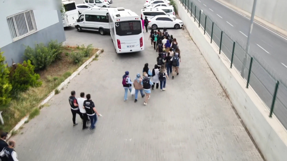 25 ilde dev dolandırıcılık operasyonu: 41 kişi tutuklandı