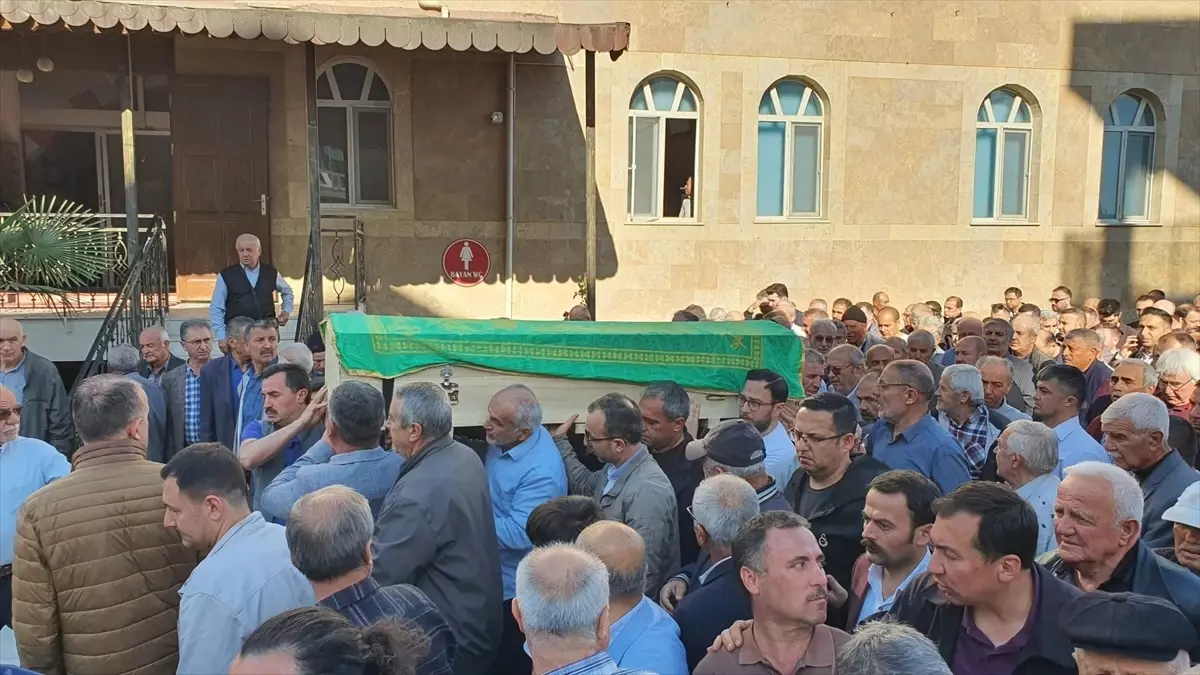 Abdullah Akarsu İçin Cenaze Töreni