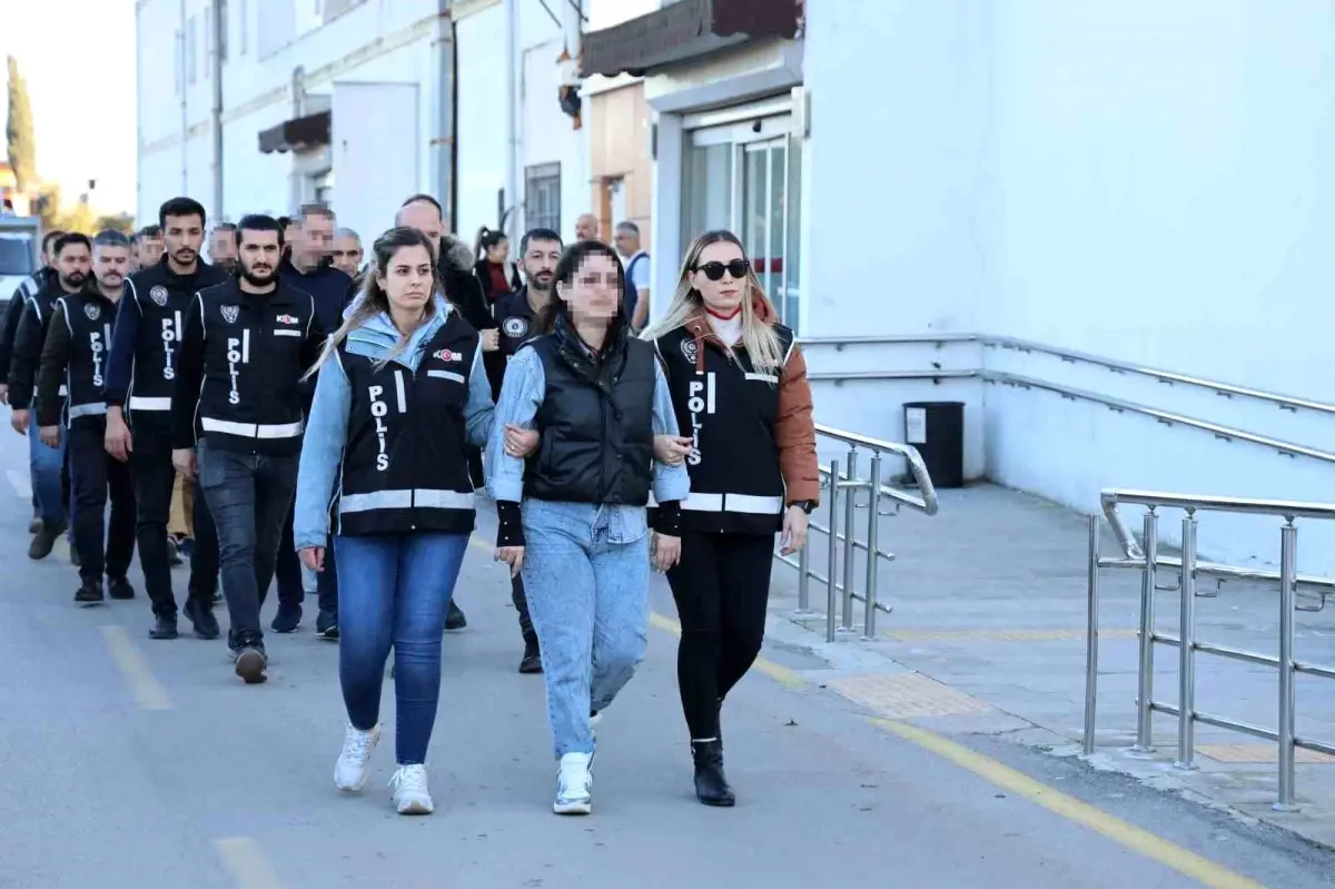 Adana Büyükşehir Belediyesi’nde Rüşvet Davası: 12 Sanığa 19 Yıla Kadar Hapis Cezası İsteniyor