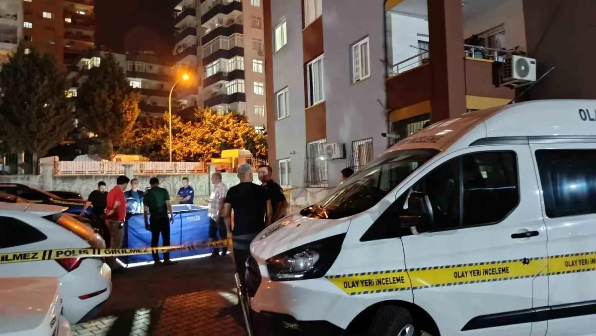 Adana’da Korkunç Cinayet: Genç Kadın Bıçaklanarak Öldürüldü