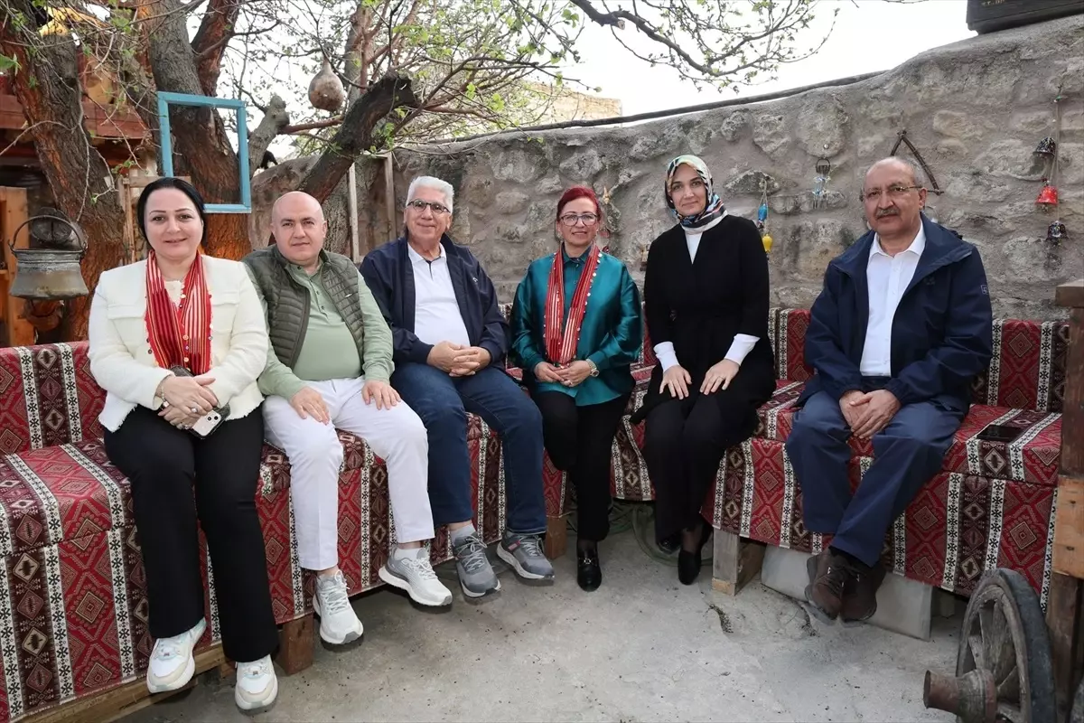 Afyonkarahisar’da Tarihi Ziyaret