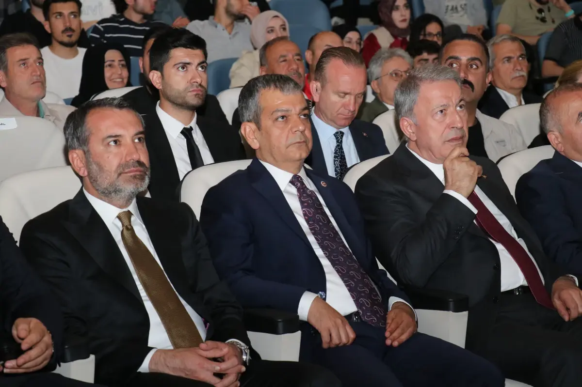 Akar, Elazığ’da Güvenlik Politikasını Tartıştı