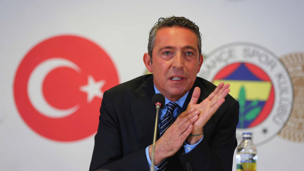 Ali Koç’a İstanbul Boğazı’nda protesto: İstifa pankartıyla yalısının önünden geçtiler