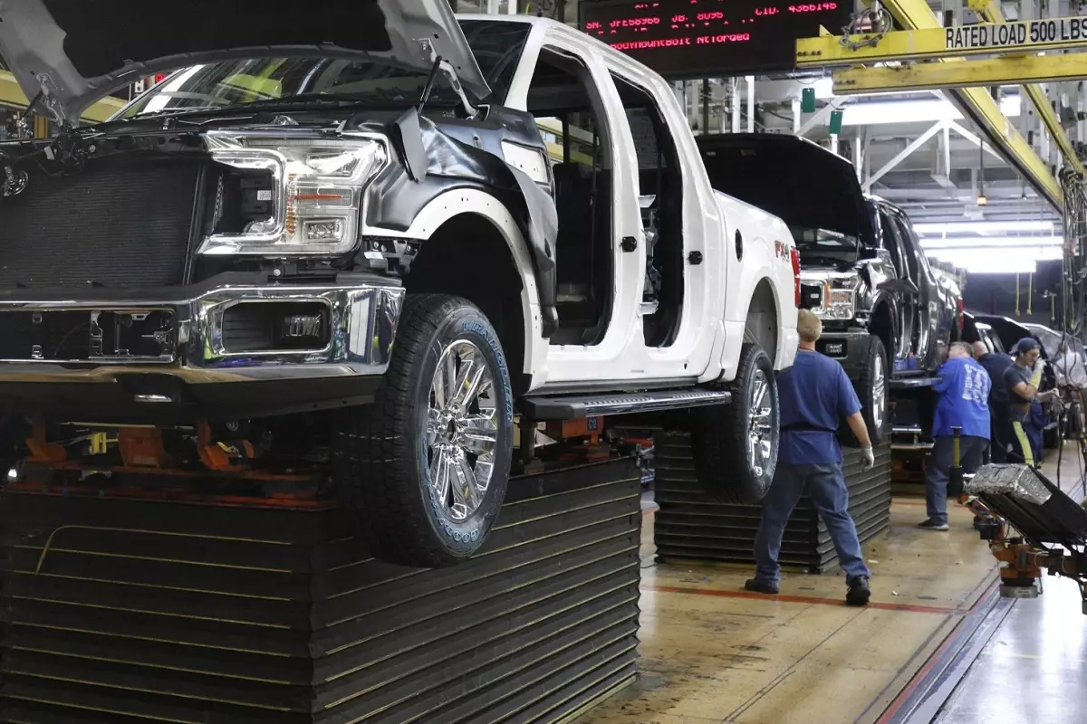 Almanya’da Ford çalışanları grev kararı aldı