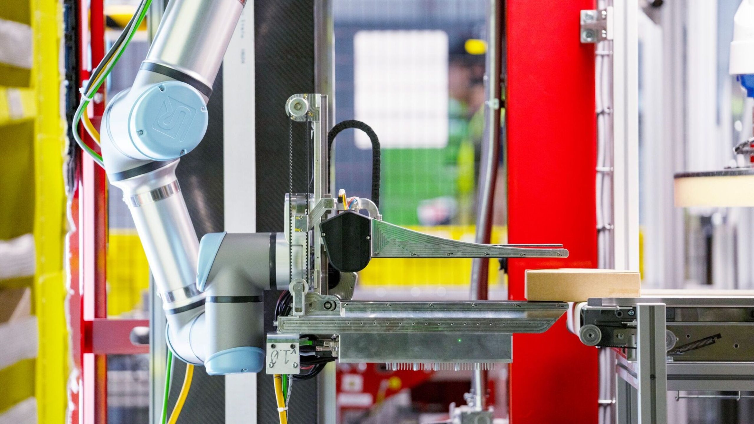 Amazon, insanlar gibi dokunmayı hisseden ilk robotu Vulcan’ı tanıttı