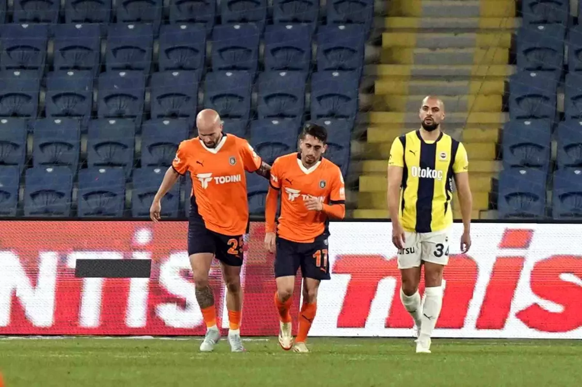 Amrabat Cezalı Duruma Düştü