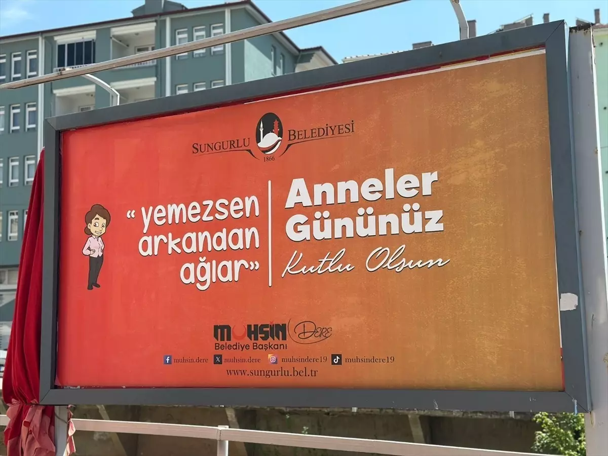 Anneler Günü’nde Neşeli Kutlama