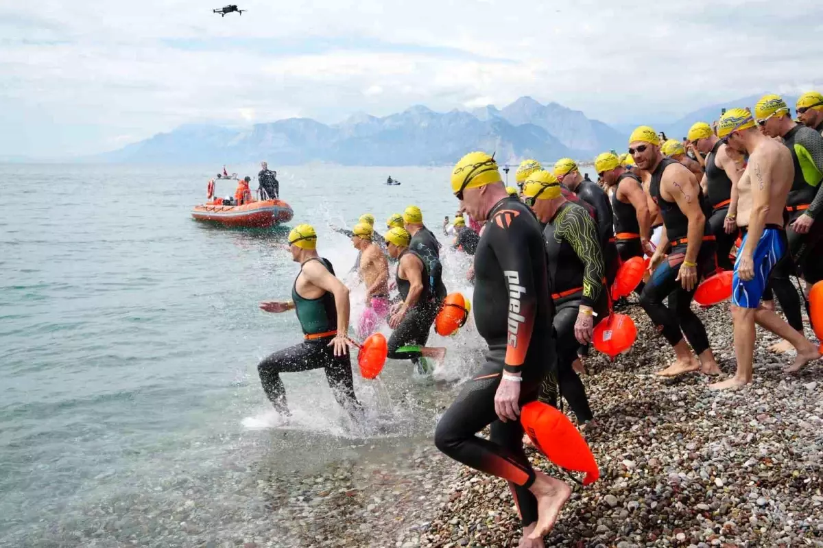 Antalya’nın Konyaaltı Sahili, X-WATERS Yarışına Ev Sahipliği Yaptı