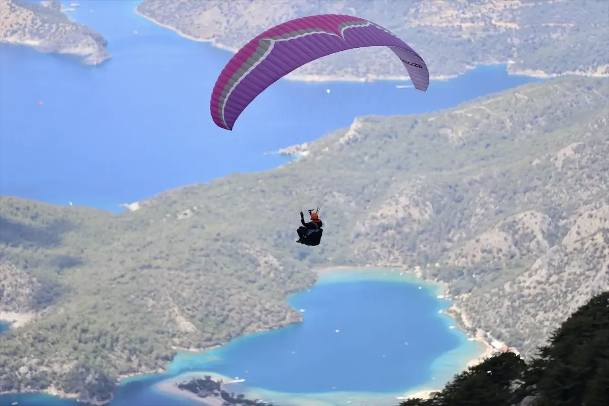 Babadağ’da Yamaç Paraşütü Heyecanı