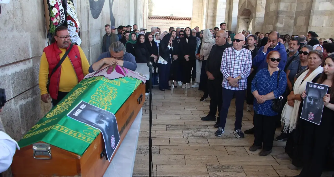 Bahar Aksu’nun Cenazesi Edirne’de Toprağa Verildi