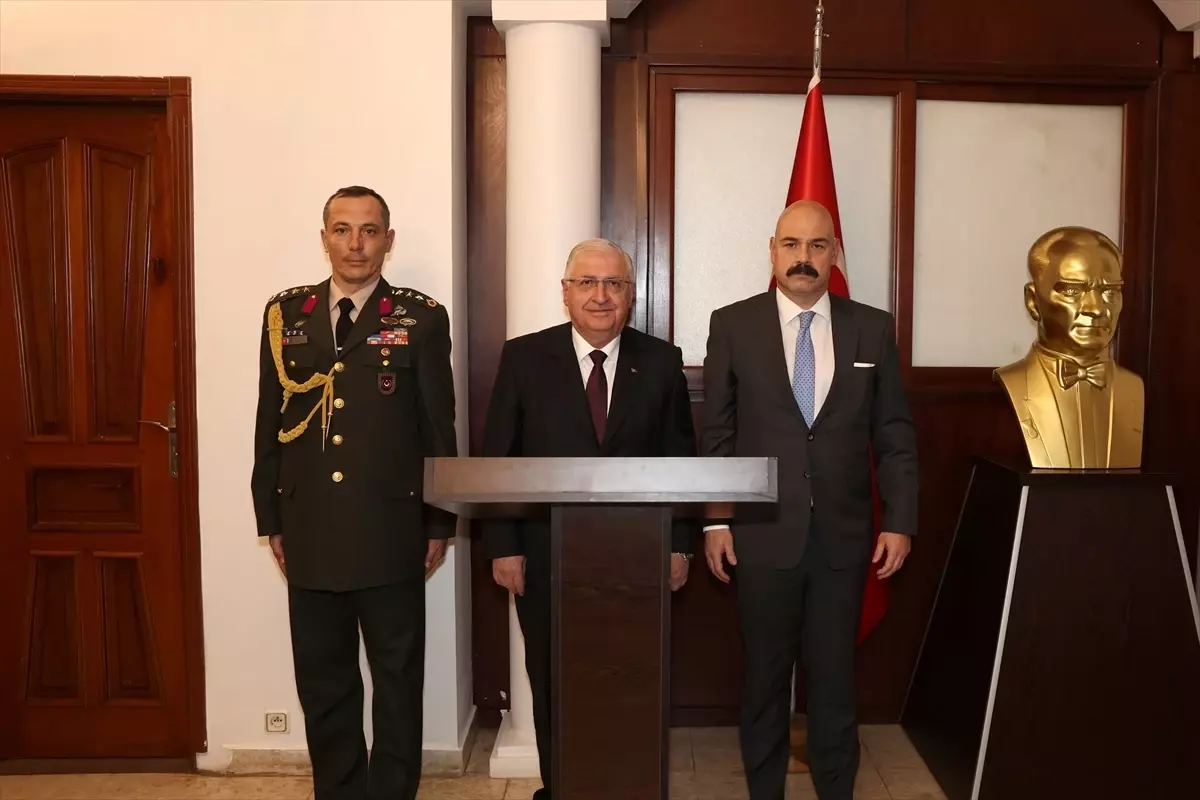 Bakan Güler Kamerun’da