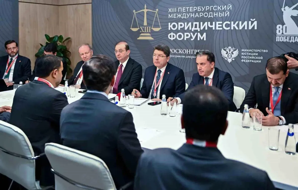 Bakan Tunç’tan Rusya’da Adli İşbirliği Görüşmeleri