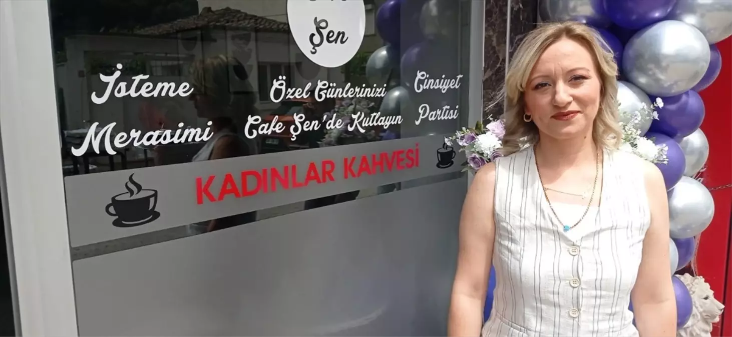Balıkesir’de Kadınlar Kahvehanesi Açıldı