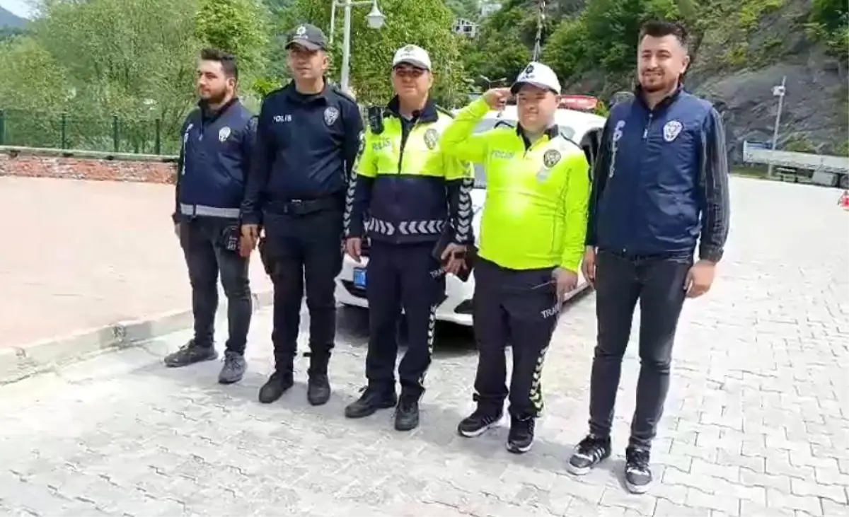 Barış Subaşı Trafik Polisi Oldu