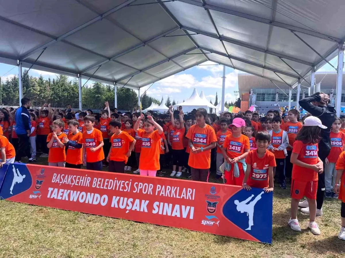 Başakşehir’de 5. Çocuk Maratonu ve Emekleme Yarışması Renkli Geçti