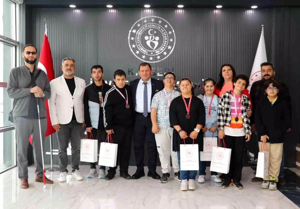 Başarılı Sporcular Kayseri’de Ziyaret