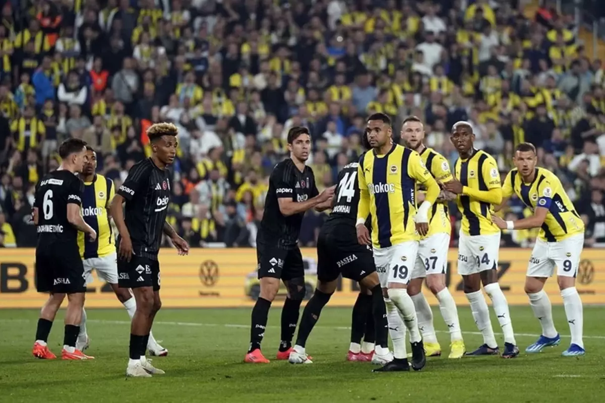 Beşiktaş’tan Fenerbahçe galibiyeti sonrası bomba paylaşımlar