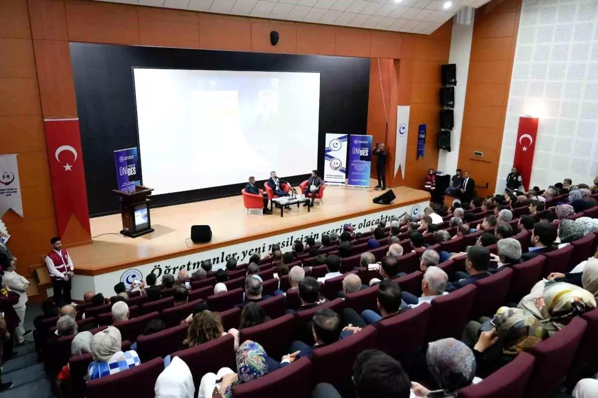 Bilgi ve Tecrübe Paylaşımı: Ahmet Aydın Söyleşisi