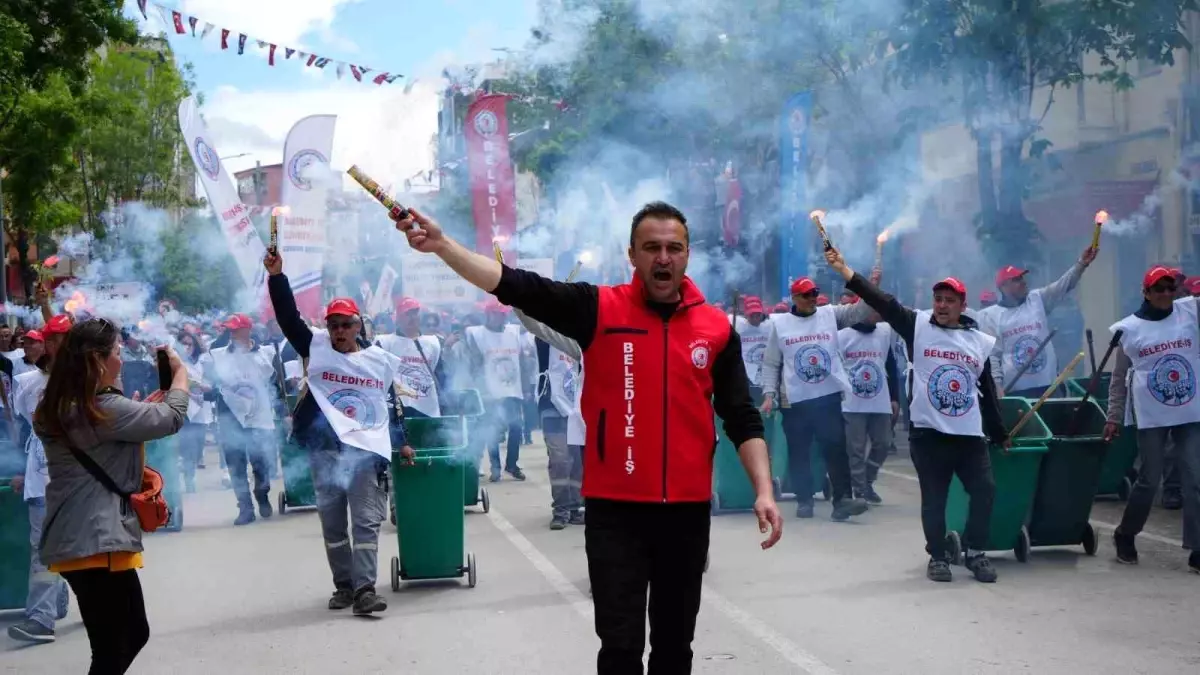Burdur’da 1 Mayıs Emek ve Dayanışma Günü Kutlandı