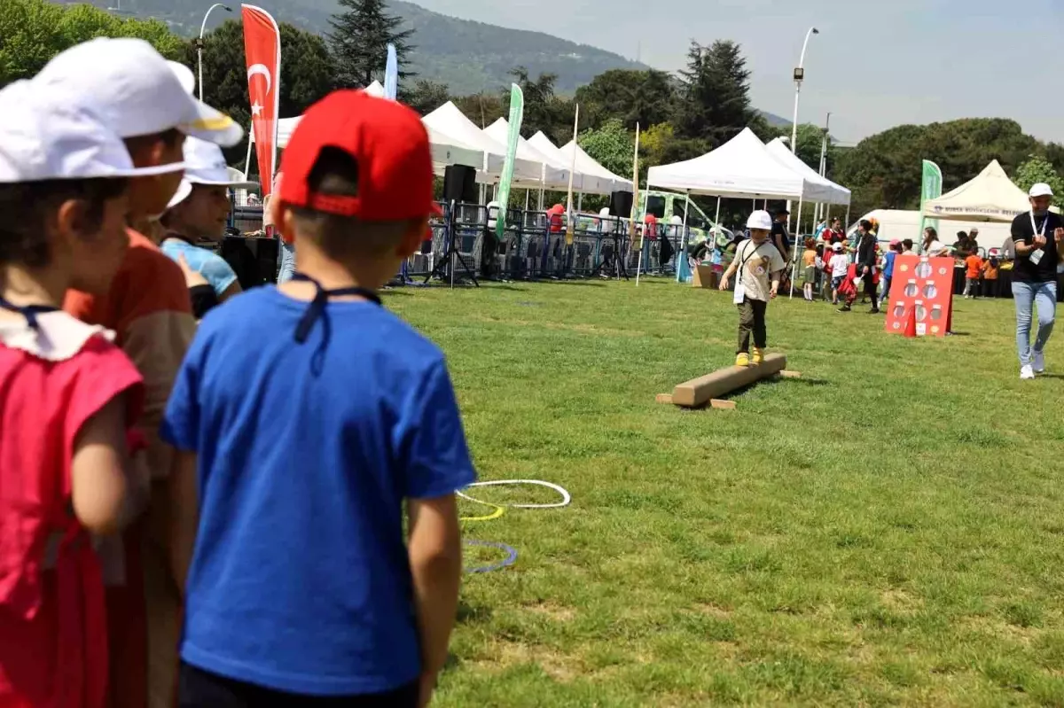 Bursa Uluslararası Spor Festivali’nde Minikler Doyasıya Eğlendi